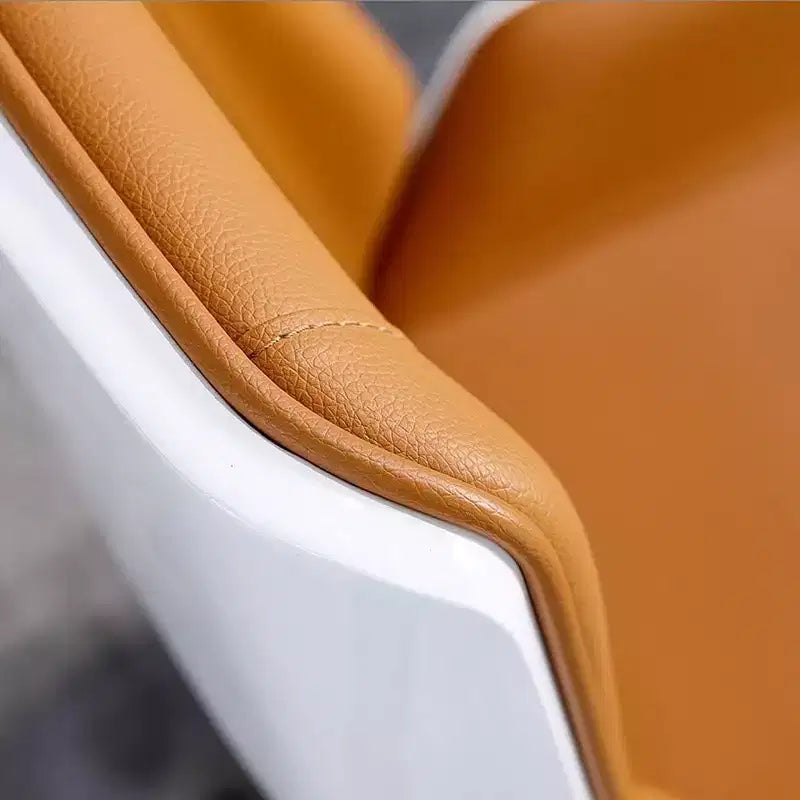 Fauteuil de bureau de direction à dossier haut avec dossier en bois courbé noyer et assise en similicuir, base pivotante et roulante