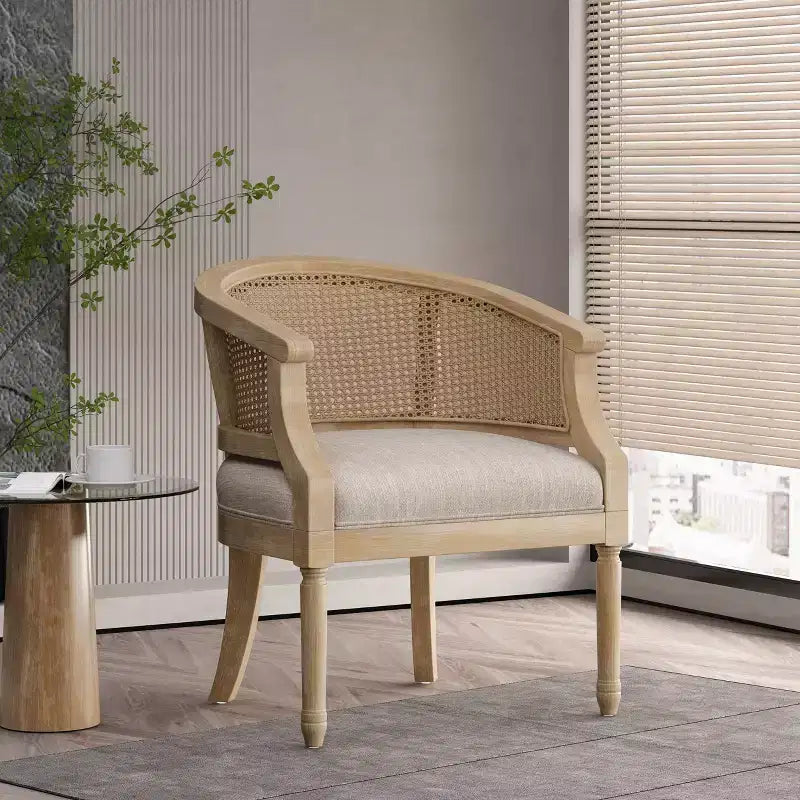 Fauteuil d'appoint moderne en bois avec assise épaisse et rembourrée, dossier incurvé en rotin, fauteuil de salon pour le séjour ou la chambre à coucher