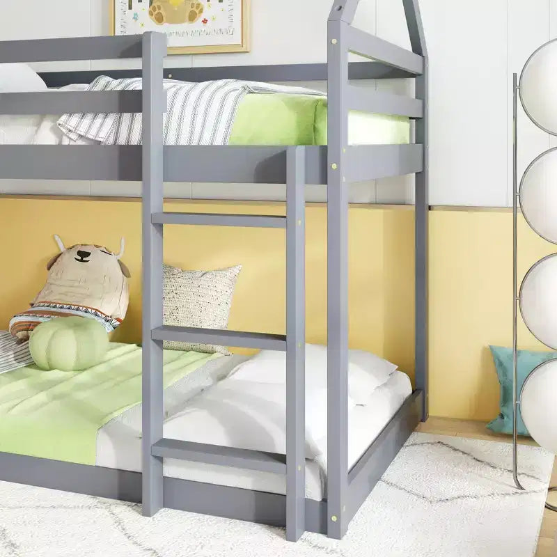 Lit superposé cabane jumeau sur jumeau pour enfants et adolescents, cadre de lit superposé en bois avec barrières de sécurité et échelle